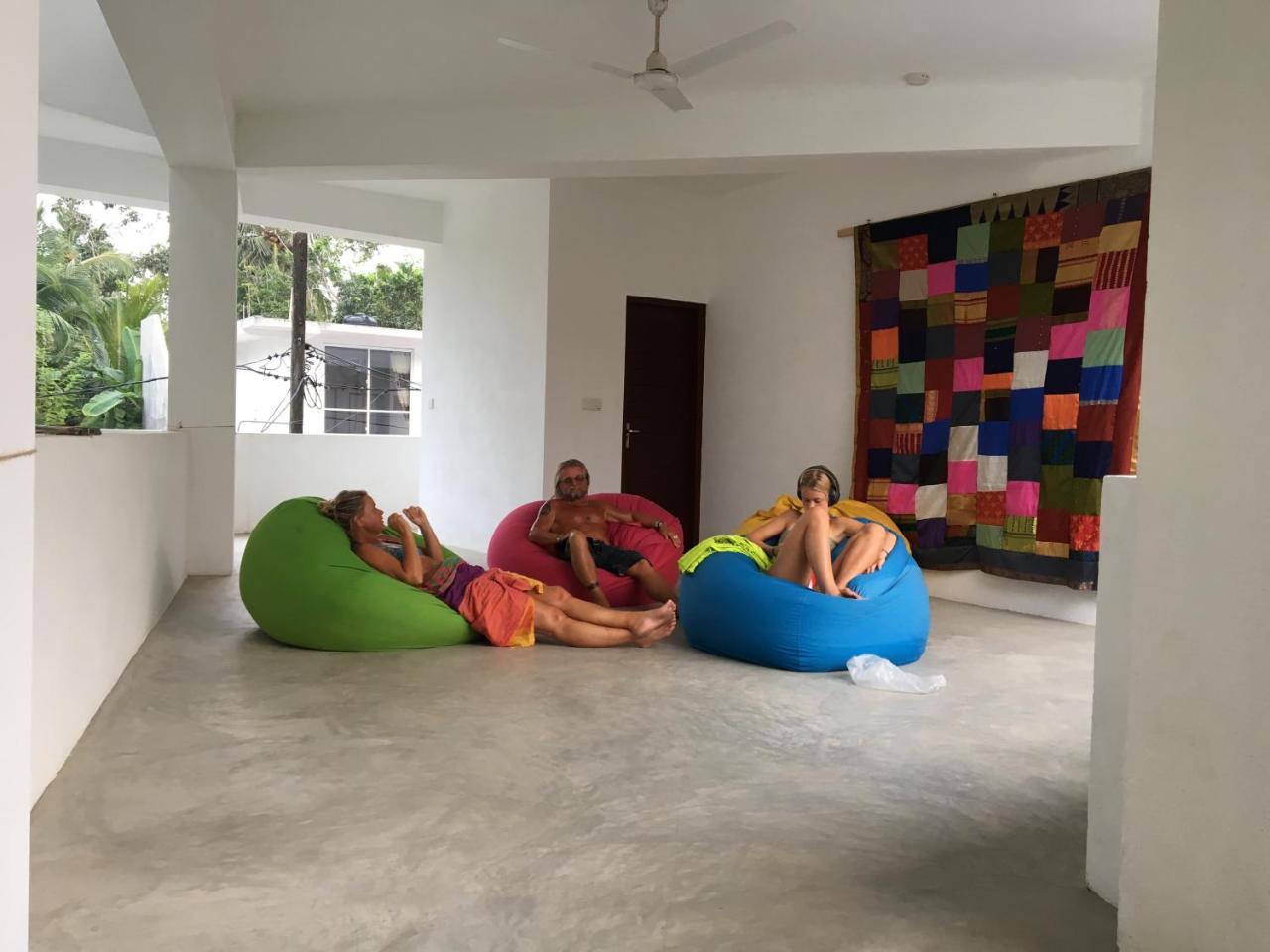 Jippie The Villa Hikkaduwa Esterno foto